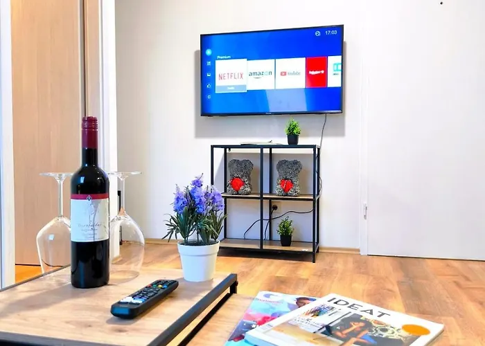 Schwert S24 Free Parking & Wifi Апартаменты *